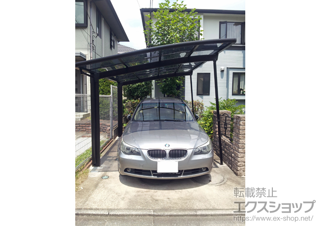 埼玉県飯能市のLIXIL リクシル（トステム）のカーポート カーブポートシグマIII 積雪〜20cm対応+着脱式サポート柱 1本入り 施工例