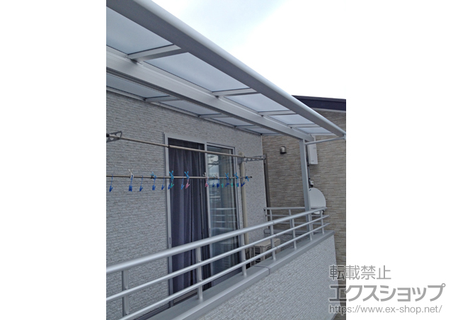 高知県高知市のLIXIL リクシル（トステム）のバルコニー・ベランダ屋根 ライザーテラスII F型 屋根タイプ 単体 積雪〜20cm対応 施工例