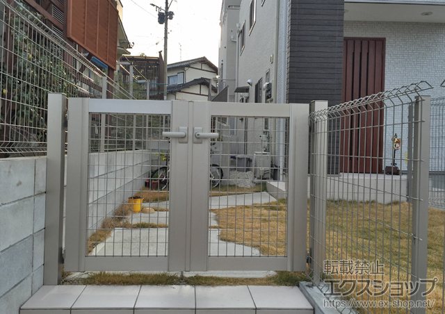 福岡県福岡市のの門扉 エクスライン門扉16型 両開き　門柱使用 施工例