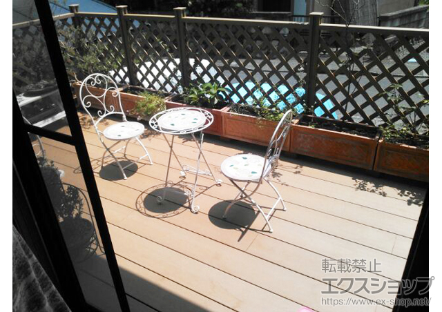 神奈川県中郡二宮町ののウッドデッキ 樹ら楽ステージ+ウッドパーティション 施工例