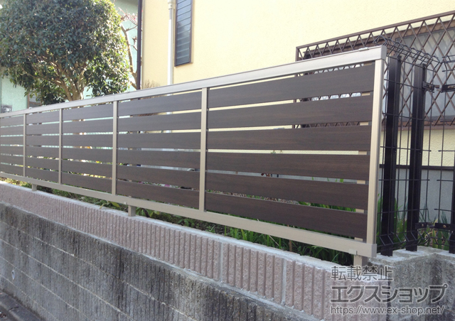 千葉県成田市のLIXIL リクシル(新日軽)のフェンス・柵 セレビューフェンス RP3型 自在柱式 施工例