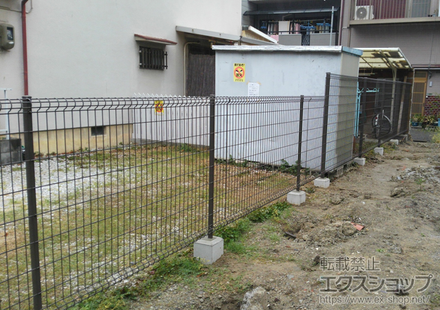 大阪府大阪市ののフェンス・柵 ハイグリッドフェンスN8型 フリーポールタイプ 施工例