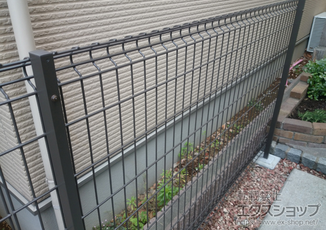 東京都足立区ののフェンス・柵 ハイグリッドフェンスUF8型 フリーポールタイプ 施工例