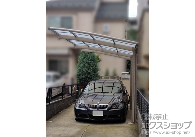 東京都練馬区のLIXIL リクシル（トステム）のカーポート カーブポートシグマIII 延長 積雪〜20cm対応+着脱式サポート(補助柱)(1本入り) 施工例