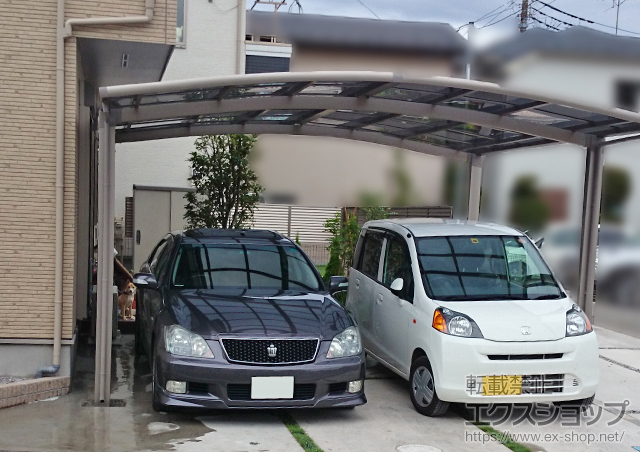 千葉県流山市のLIXIL リクシル（トステム）のカーポート カーブポートシグマIII ワイド 積雪〜20cm対応 施工例