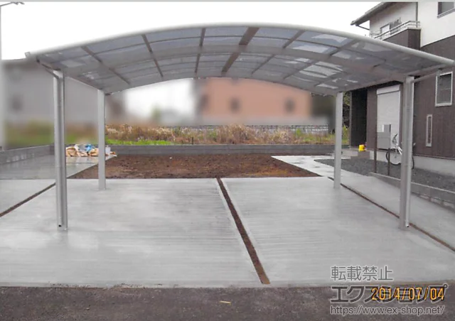 茨城県笠間市のYKKAPのカーポート レイナツインポートグラン　積雪～20cm対応 施工例