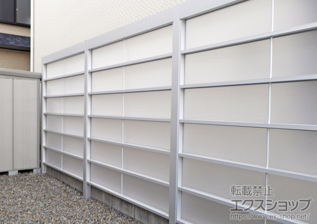 大阪府岸和田市ののフェンス・柵 Gスクリーン 横格子 パネル6段 施工例