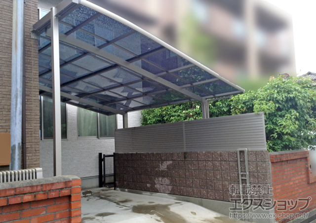 愛媛県宇和島市のLIXIL リクシル（トステム）のカーポート ルーフポートシグマIII 積雪〜20cm対応 施工例