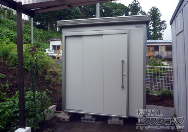 栃木県塩谷郡高根沢町のの物置・屋外倉庫 ヨド蔵MD　合板床 豪雪型 (DZBU-2222HW) 施工例