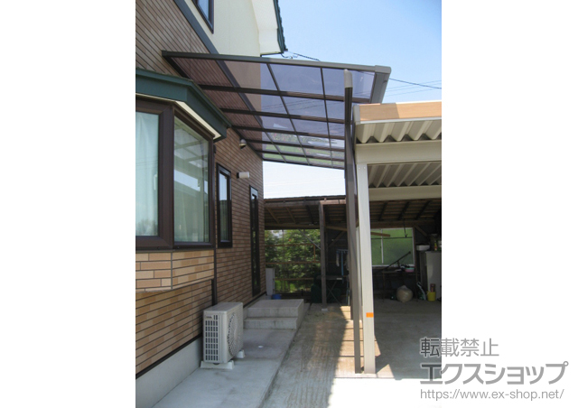 福島県須賀川市のLIXIL リクシル（トステム）のテラス屋根 ライザーテラスII F型 テラスタイプ 単体 積雪〜20cm対応 施工例