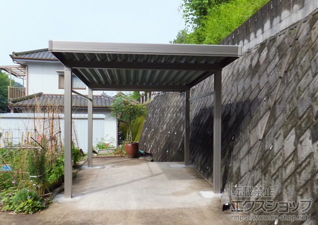 熊本県水俣市のLIXIL リクシル（トステム）のカーポート テリオスポートIII 900 角柱4本 積雪〜30cm対応 施工例