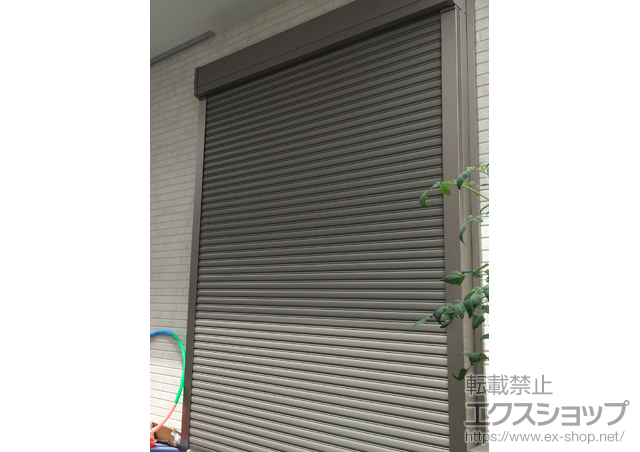 福岡県福岡市のLIXIL リクシル（トステム）の窓シャッター リフォームシャッター イタリヤ 手動式 施工例