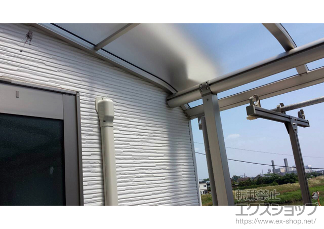 埼玉県川口市ののバルコニー・ベランダ屋根 ヴェクターテラス R型 屋根タイプ 単体 積雪〜20cm対応 施工例