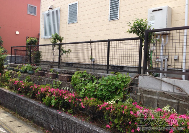 神奈川県伊勢原市ののフェンス・柵 アルメッシュフェンス3型 間仕切りタイプ 施工例