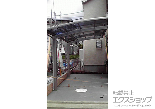神奈川県横浜市ののカーポート プレシオスポート 積雪〜20cm対応+プレシオスポート 積雪〜20cm対応 着脱式サポート（2本入り） 施工例