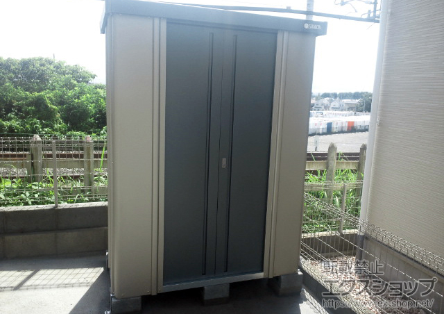 埼玉県入間市のの物置・屋外倉庫 エスケーセブン 一般型(SK7-35)＋α棚板棚柱セット 1セット 施工例
