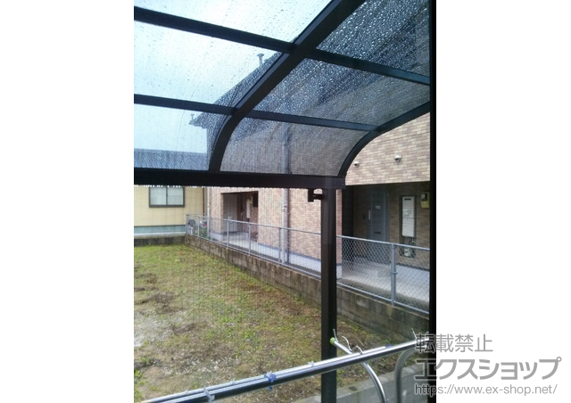 佐賀県嬉野市のLIXIL リクシル（トステム）のテラス屋根 ライザーテラスII R型 テラスタイプ 単体 積雪〜20cm対応 施工例