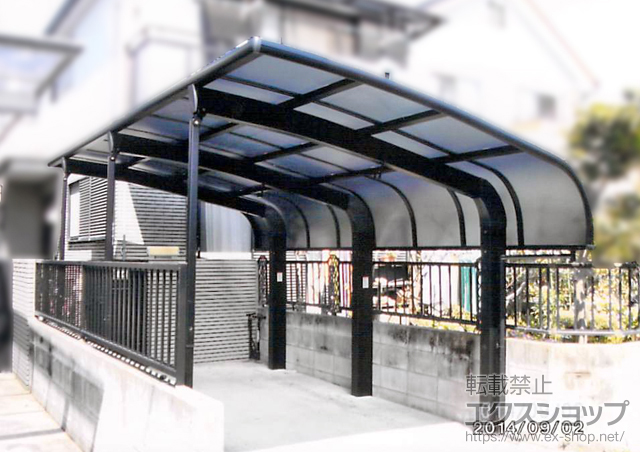 東京都府中市のLIXIL リクシル（トステム）のカーポート テールポートシグマIII 1500 積雪〜50cm対応＋収納式サポート柱　標準　1本入り 施工例