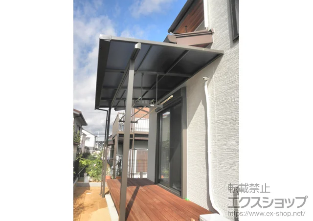 奈良県奈良市のLIXIL リクシル（トステム）のテラス屋根 ライザーテラスII F型 テラスタイプ 単体 積雪～20cm対応+吊り下げ物干し 施工例