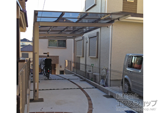 神奈川県横浜市ののカーポート アーキフィット 延長 耐風圧強度仕様 積雪〜20cm対応＋着脱式サポートT 3本入り/母屋補強材/屋根材ホルダー 施工例