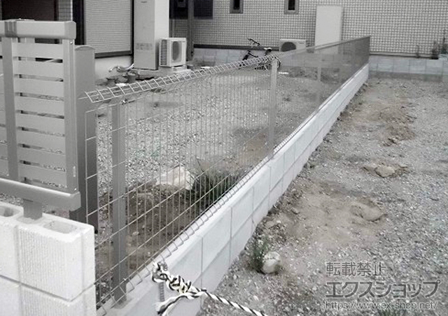 兵庫県赤穂市ののフェンス・柵、カーゲート、カーポート イーネットフェンス1F型 自由柱タイプ 施工例