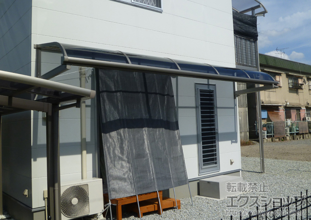 大阪府東大阪市のLIXIL リクシル（トステム）のバルコニー・ベランダ屋根 ライザーテラスII R型 ルーフタイプ 単体 積雪〜20cm対応 施工例