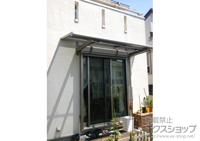 神奈川県横浜市のLIXIL リクシル（トステム）のバルコニー・ベランダ屋根 ライザーテラスII F型 ルーフタイプ 単体 積雪〜20cm対応 施工例