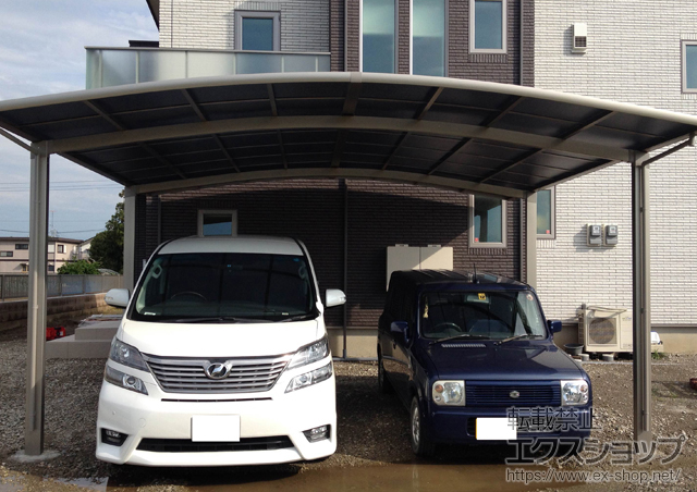 栃木県足利市のLIXIL リクシル（トステム）のカーポート カーブポートシグマIII ワイド 積雪〜20cm対応 施工例