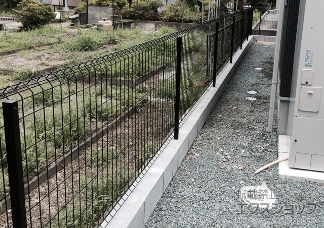 福岡県大川市ののフェンス・柵、カーポート イーネットフェンス1F型 自由柱タイプ 施工例