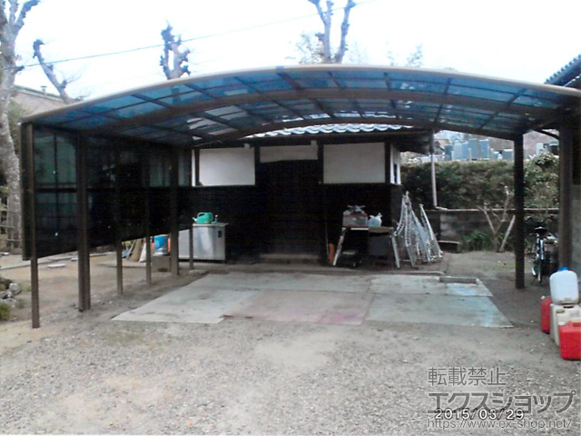 茨城県稲敷市のLIXIL リクシル（トステム）のカーポート カーブポートシグマIII ワイド 積雪〜20cm対応＋サイドパネル 施工例