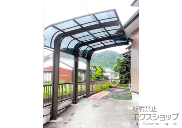 神奈川県相模原市のLIXIL リクシル（トステム）のカーポート テールポートシグマIII 1500 積雪〜50cm対応+着脱式サポート(1本入) 施工例