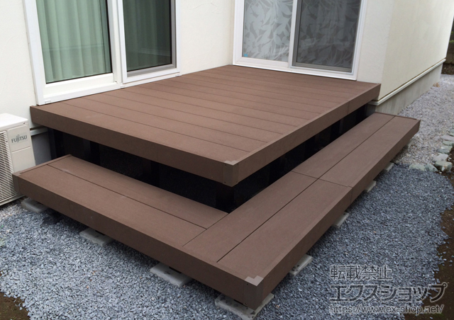 埼玉県さいたま市ののウッドデッキ リウッドデッキ 200+段床セット 1段 正面・片側面タイプ 施工例