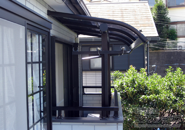 神奈川県横浜市ののバルコニー・ベランダ屋根 ヴェクターテラス R型 屋根タイプ 単体 積雪〜20cm対応 施工例