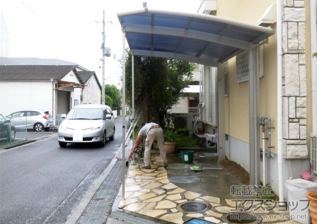 大阪府泉佐野市ののカーポート レイナポートグラン　積雪〜20cm対応＋着脱式サポート　2本入り 施工例