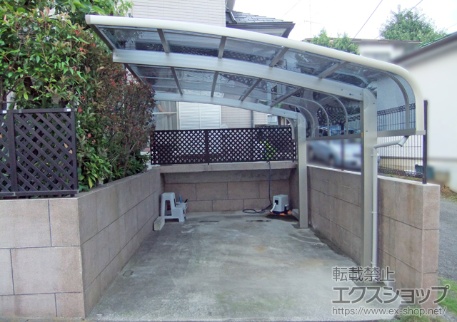 神奈川県横浜市ののカーポート レイナキャップポートグラン　積雪〜20cm対応
幅=3,002mm 施工例