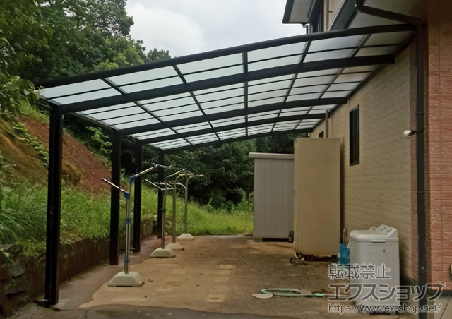 長崎県平戸市のLIXIL リクシル（トステム）のカーポート ルーフポートシグマIII 縦連棟 積雪〜20cm対応 施工例