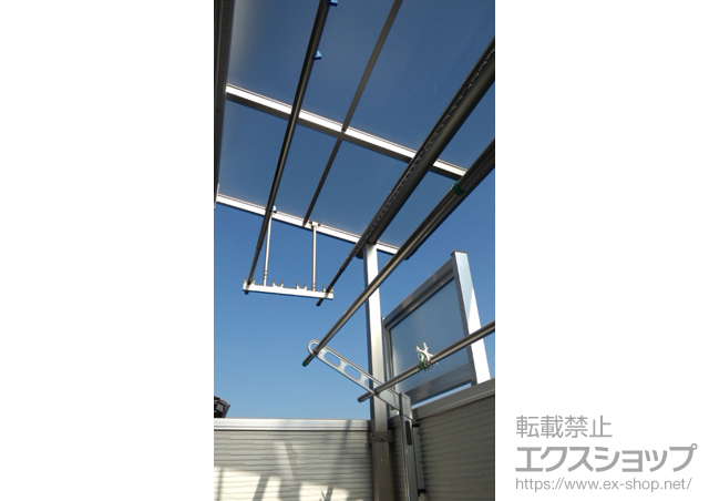 愛知県名古屋市ののバルコニー・ベランダ屋根 プレシオステラス F型 屋根タイプ 単体 積雪〜20cm対応+吊り下げ式物干し 施工例