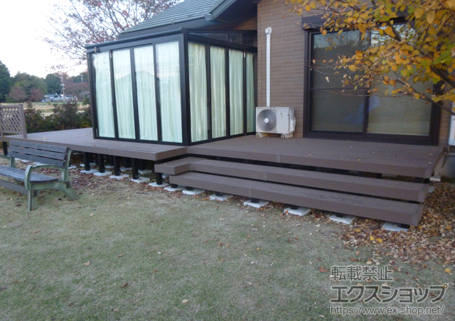 埼玉県桶川市ののウッドデッキ リウッドデッキ 200＋部分段床2段＋フェンス2型＜ラチス格子＞ 施工例