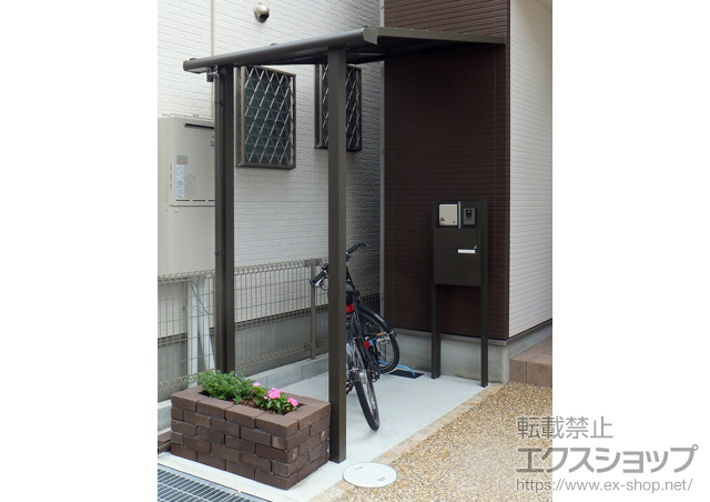 兵庫県神戸市のLIXIL リクシル（トステム）のテラス屋根 ライザーテラスII F型 テラスタイプ 単体 積雪〜20cm対応 施工例