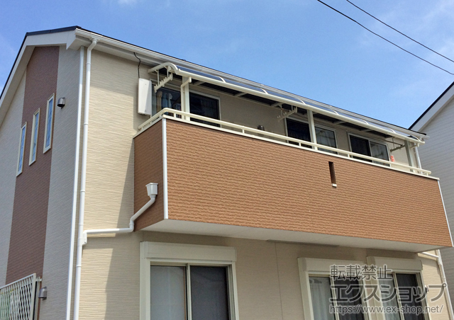 埼玉県さいたま市のLIXIL リクシル（トステム）のカーポート ライザーテラスII R型 屋根タイプ 連棟 積雪〜20cm対応 施工例