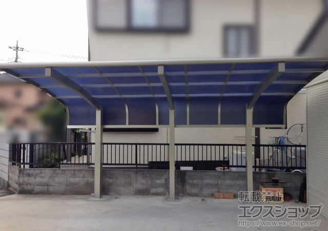 山梨県甲府市ののカーポート レイナキャップポートグラン50　積雪〜50cm対応 施工例