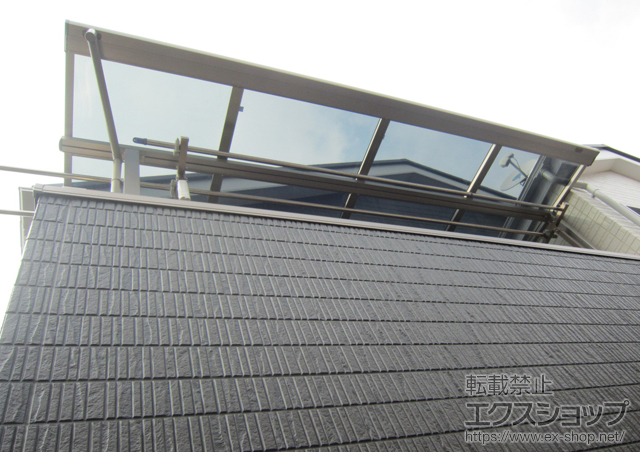 神奈川県相模原市のLIXIL リクシル（トステム）のバルコニー・ベランダ屋根 ライザーテラスII F型 屋根タイプ 単体 積雪〜20cm対応 施工例