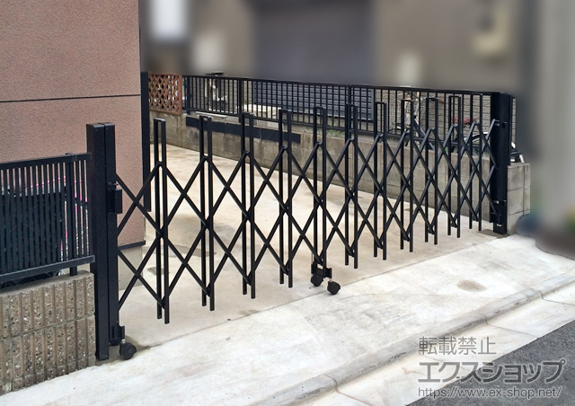 東京都練馬区ののカーゲート トリップゲート RA型 ノンレール 片開き 35S 施工例