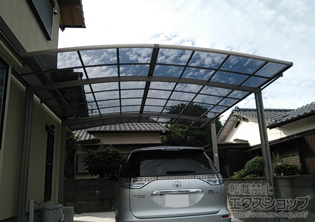 福岡県北九州市のLIXIL リクシル（トステム）のカーポート カーブポートシグマIII ワイド 積雪〜20cm対応 施工例