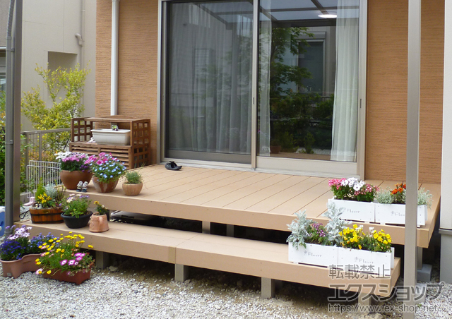 愛知県長久手市ののウッドデッキ リウッドデッキ 200＋部分段床 1段 施工例