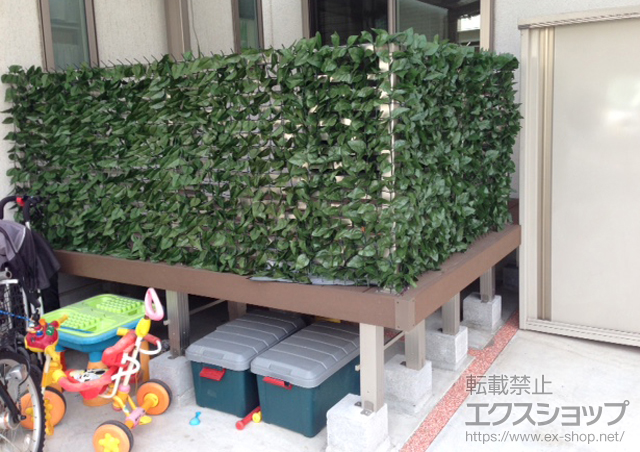 兵庫県加古川市ののウッドデッキ リウッドデッキ 200＋シンプルモダンデッキフェンス7型＜半目隠し横格子タイプ＞ 施工例