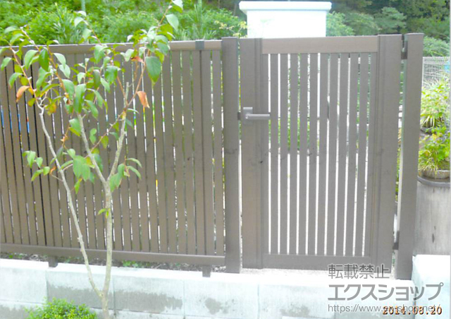 広島県広島市のの門扉 エクスライン門扉6型 片開き　門柱使用 施工例