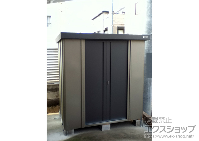 東京都板橋区のの物置・屋外倉庫 エスケーセブン 一般型（SK7-70）＋棚板棚柱セット 施工例