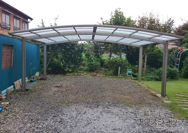 埼玉県川越市のLIXIL リクシル（トステム）のカーポート カーブポートシグマIII ワイド 積雪〜20cm対応 施工例