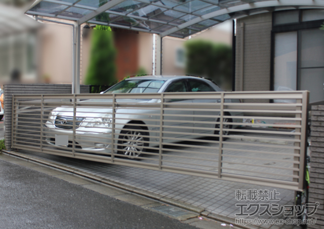 神奈川県藤沢市ののカーゲート ワイドオーバードアS1型 手動式＋ロング接地ストッパー+100mm(1本入り) 施工例